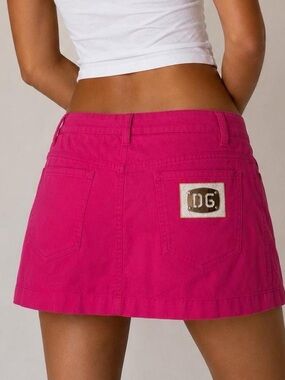 Vintage Dolce and Gabbana pink low rise skirt D&G plaque made in Italy IT38